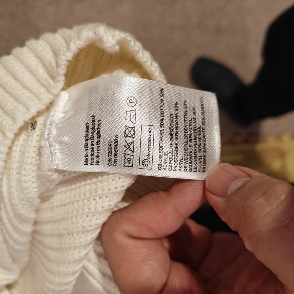 Cream Ribbed Knit Sweater - Picture 4 of 4